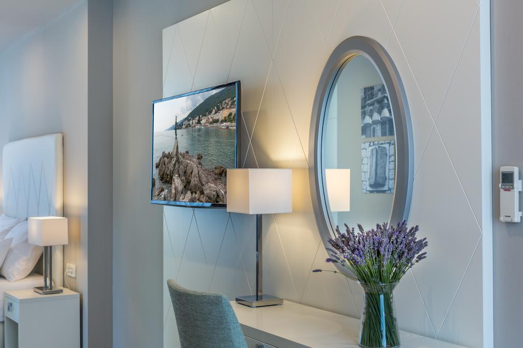Apartments & Rooms Preelook Opatija Exterior foto