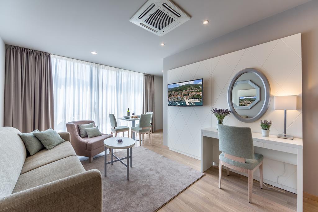 Apartments & Rooms Preelook Opatija Exterior foto